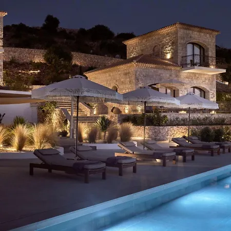 Rebek Luxury Villas & Suites * 圣尼古拉奥斯