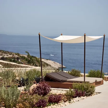 Rebek Luxury Villas & Suites
