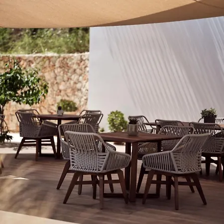 Rebek Luxury Villas & Suites