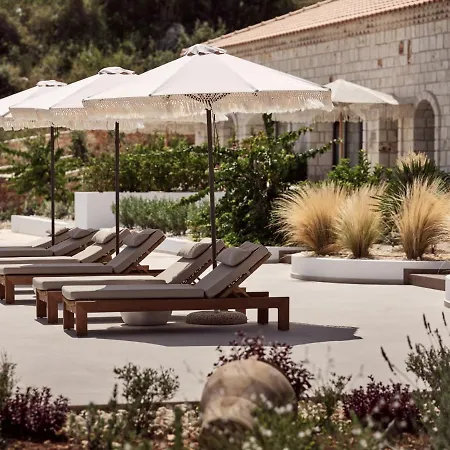 Apartment Rebek Luxury Villas & Suites