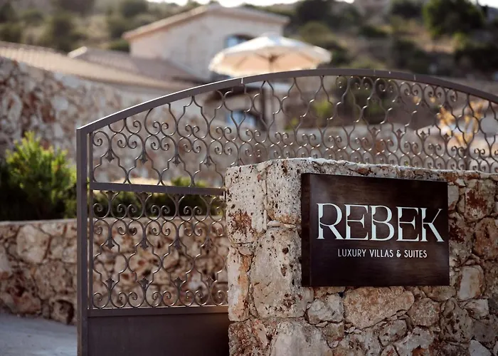 Rebek Luxury Villas & Suites