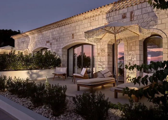 Apartment Rebek Luxury Villas & Suites