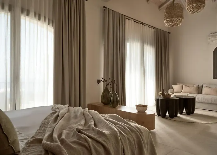 Rebek Luxury Villas & Suites Apartment
