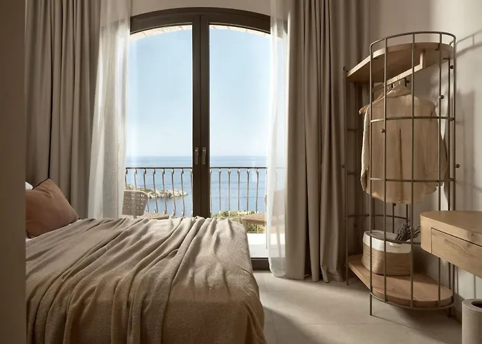 Rebek Luxury Villas & Suites Apartment